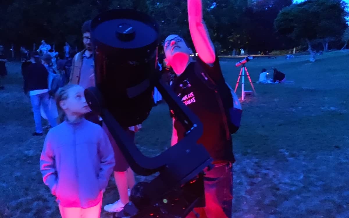 Illustration de l'événement : Soirée d'observation du ciel au jardin Villemin-Masha Jîna Amini