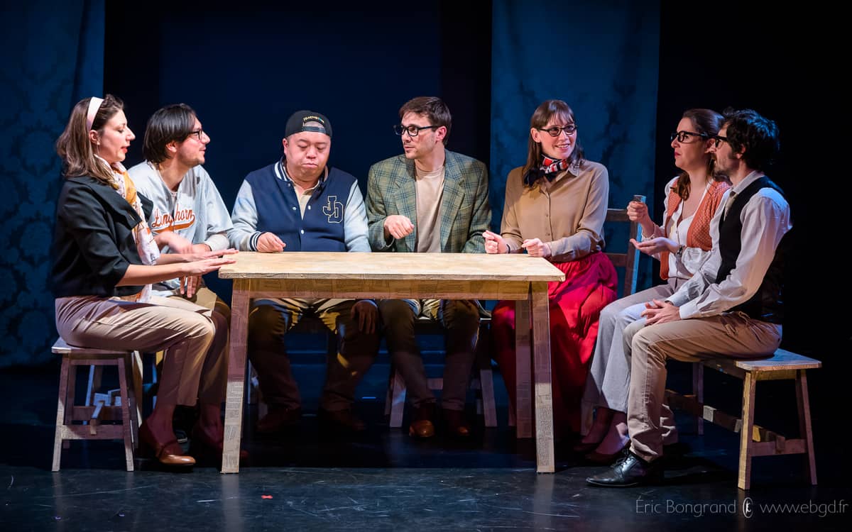 Illustration de l'événement : Histoires de famille - Spectacle d'impro pour toute la famille