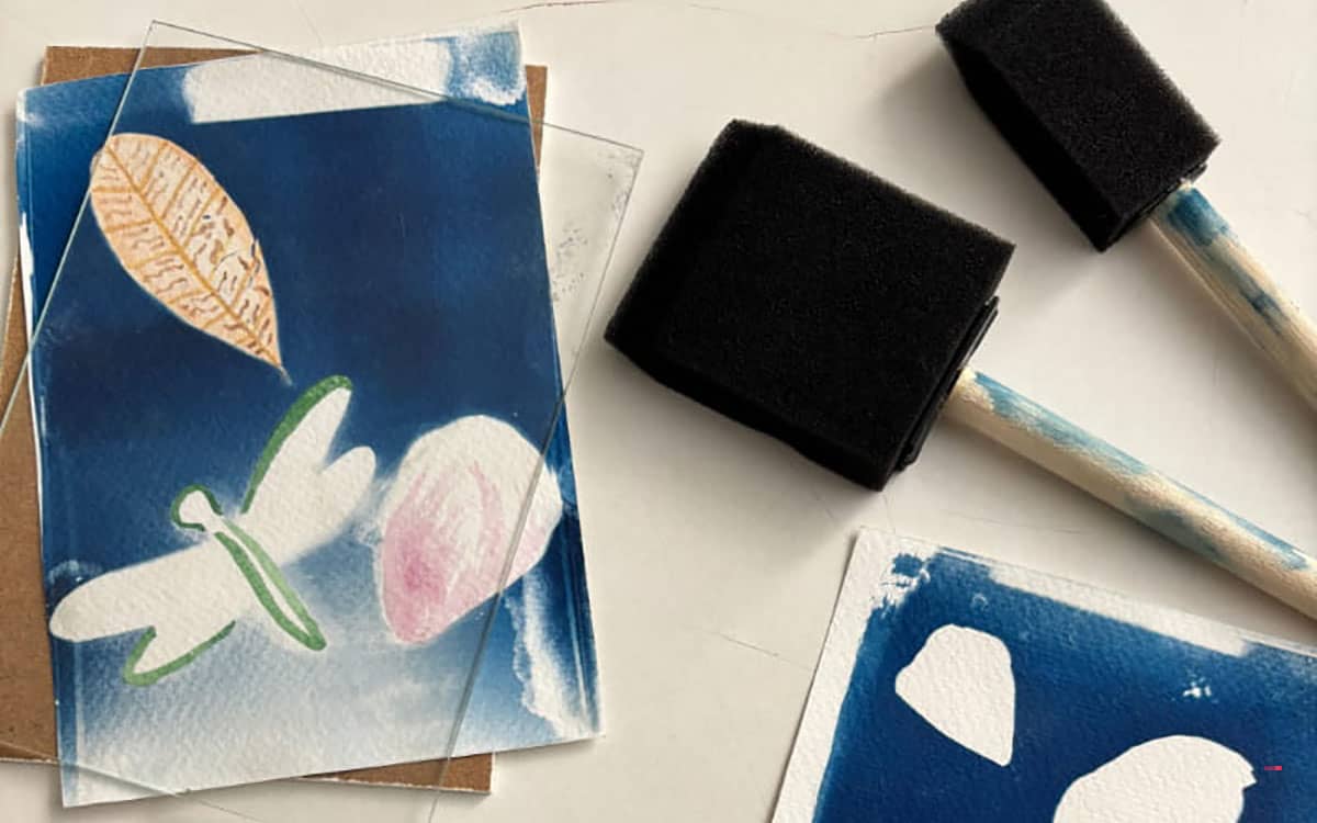 Illustration de l'événement : Mon costume de lumière - Atelier de cyanotype en famille, autour de l'exposition « L’étoffe de l’artiste »