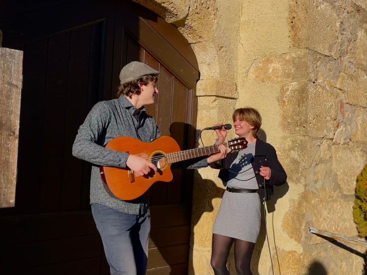 Illustration de l'événement : FESTIVAL OFF DE CARCASSONNE - À 2 TEMPS