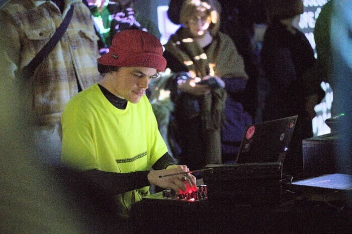 Illustration de l'événement : Concert live-coding : déluge et Marlen