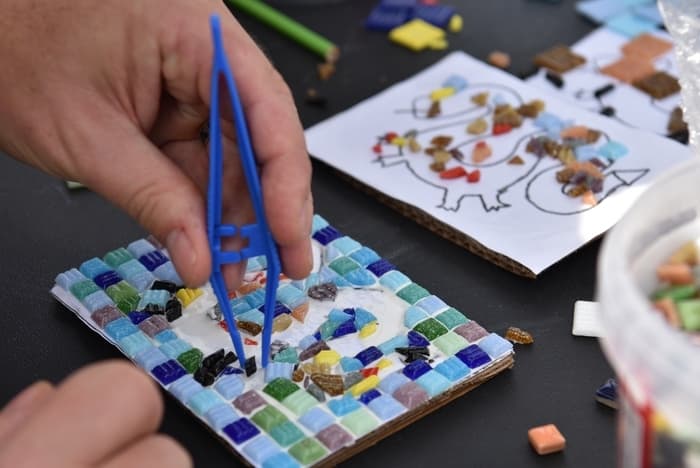 Illustration de l'événement : Atelier de coloriage libre et de mosaïque autour d’une œuvre de Rémy Callot