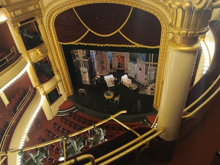 Illustration de l'événement : [Spécial scolaires] Levez les yeux : une visite d'un théâtre à l'italienne !