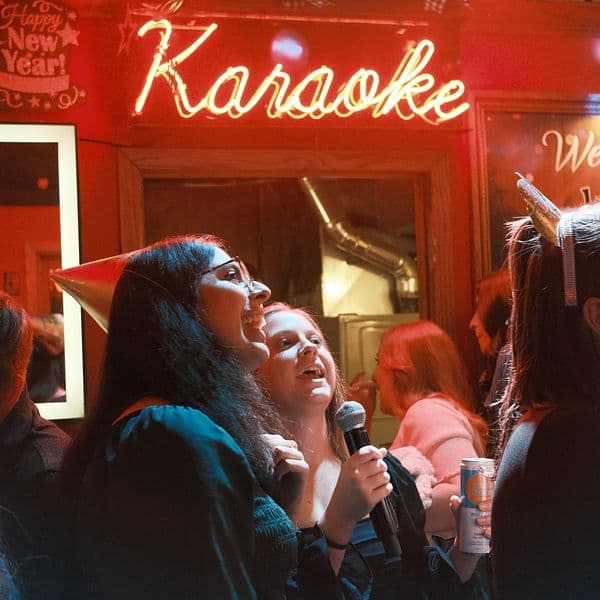 Illustration de l'événement : Soirée karaoké à la maison des acacias