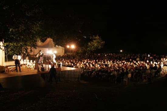 Illustration de l'événement : Les Théâtrales de Collonges-la-Rouge - Théâtre de plein air