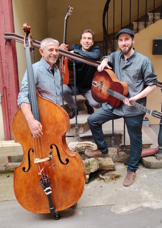 Illustration de l'événement : Festival de Bach à Bacchus - Apéro-concert : Les Manches à cordes, jazz manouche