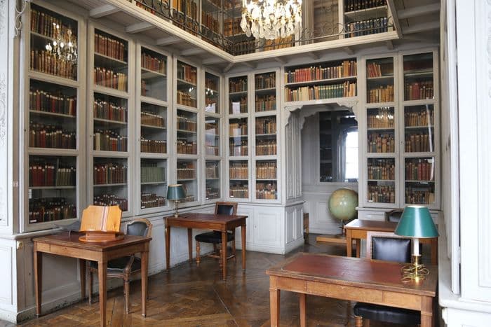 Illustration de l'événement : La bibliothèque patrimoniale de l'École militaire de Paris