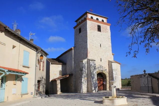 Illustration de l'événement : Découvrez l'église de ce charmant village et son incroyable collection d'objets sacrés