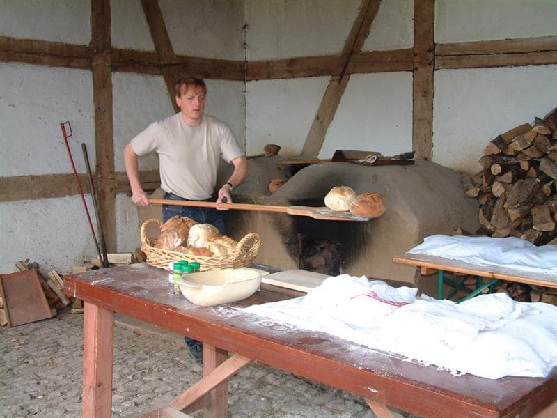 Illustration de l'événement : L'été des Curieux - Atelier en famille, la boulangerie romaine