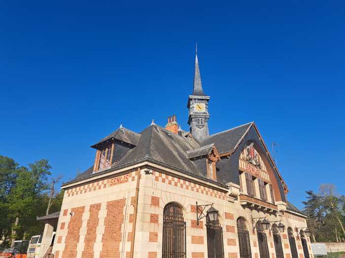 Illustration de l'événement : Visite guidée : "Sur les rails de l’histoire, la gare et la voie verte de Senlis"
