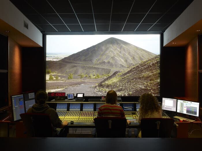 Illustration de l'événement : Les coulisses du Fresnoy : le circuit de production d'un film