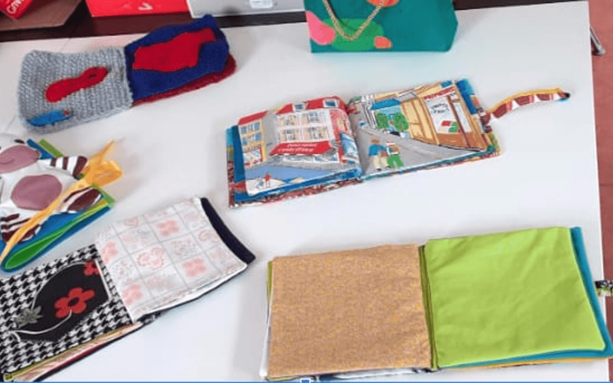 Illustration de l'événement : Atelier Couture - Fabrication de livres en tissus