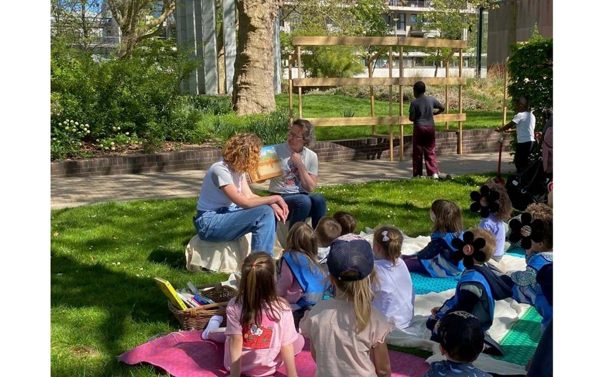 Illustration de l'événement : Lecture au jardin pour les enfants