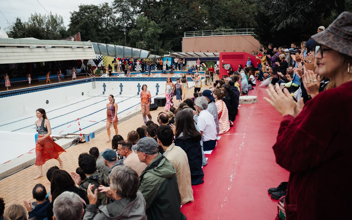 Illustration de l'événement : L'heure du bain : Battle de danse par la boom électro dans la piscine