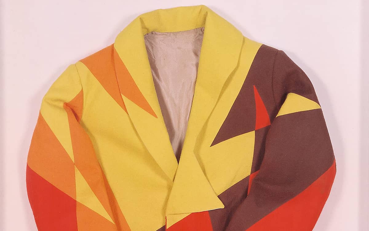 Illustration de l'événement : Costume en papier tissé et coloré - Atelier de création en famille, autour de l'exposition « L’étoffe de l’artiste »