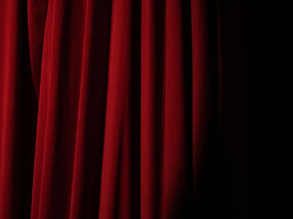 Illustration de l'événement : Théâtre "Mytho cherche menteuse pour relation sérieuse"