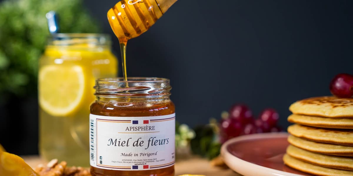 Illustration de l'événement : Accueil à la Ferme : Apiculture à Saint-Aulaye et Abbaye de la Tappe à Echourgnac