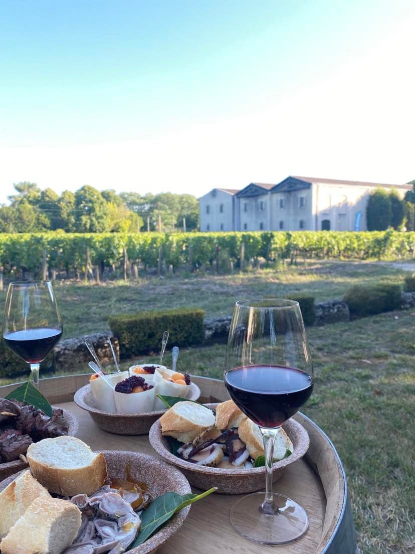Illustration de l'événement : Afterbeach au Château Dutruch Grand Poujeaux