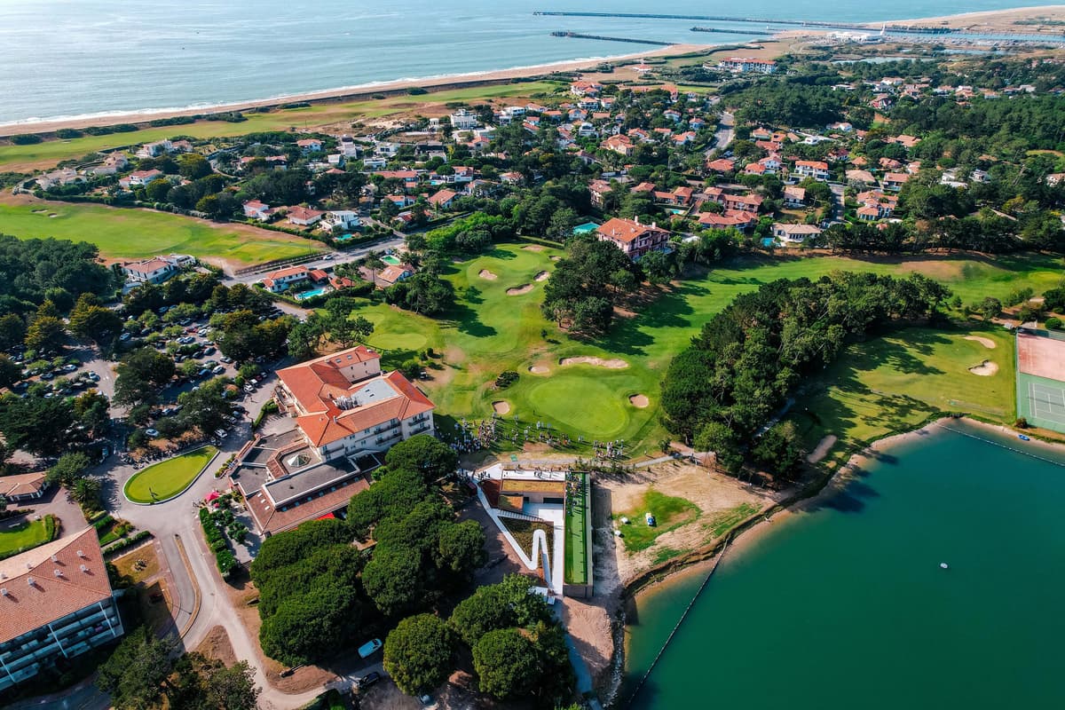 Illustration de l'événement : Les balades d’Anglet Patrimoines "Découvrez Chiberta : le golf, les villas"