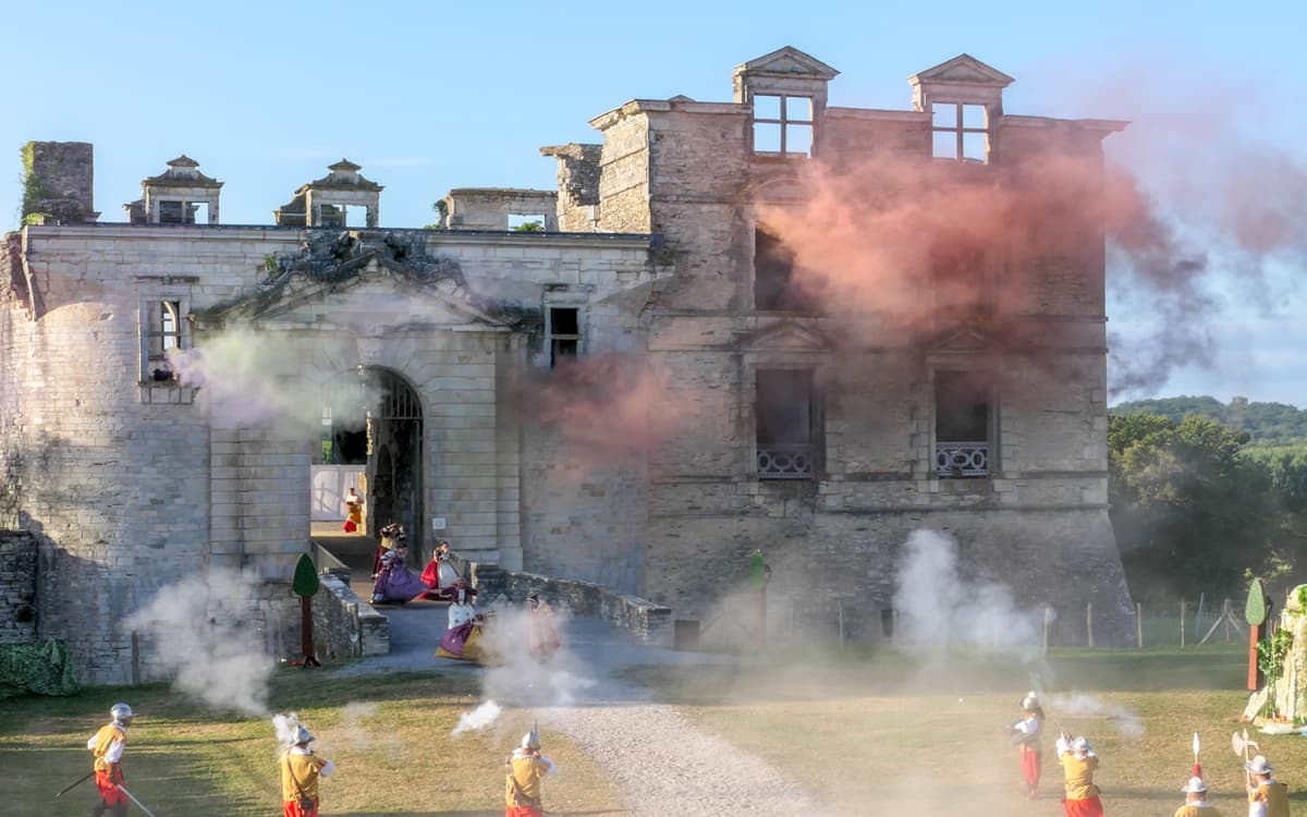 Illustration de l'événement : Spectacle historique "Bidache le passé recomposé"