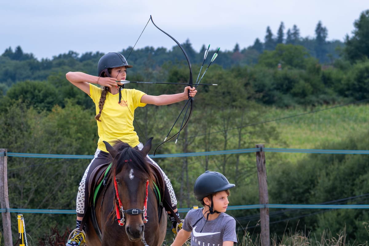Illustration de l'événement : Été actif - tir à l'arc à cheval