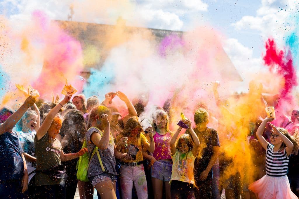 Illustration de l'événement : FÊTE DE LA SAINT ETIENNE AVEC HOLI COLOR PARTY