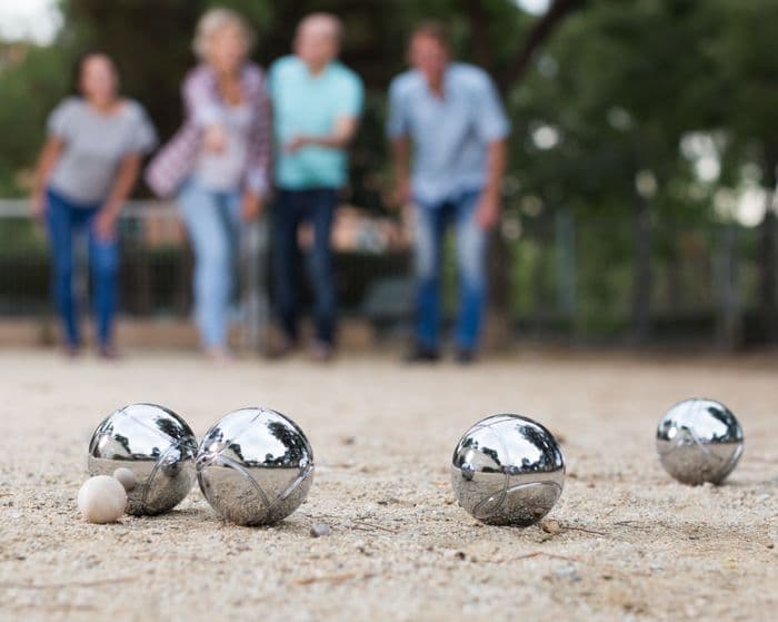 Illustration de l'événement : Jeux extérieurs (pétanque) ou de société selon météo