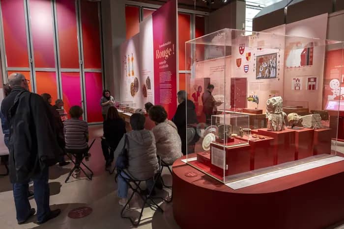 Illustration de l'événement : Dernière visite de l'exposition "Rouge ! Archéologie d'une couleur"