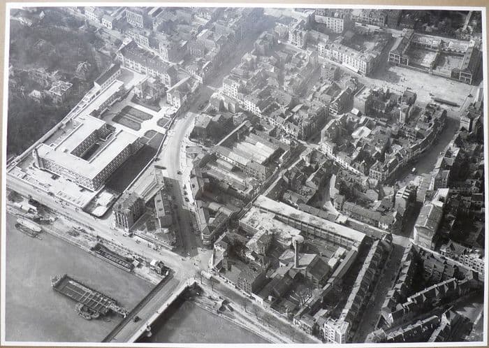 Illustration de l'événement : Conférence "Suresnes hier et aujourd'hui, 186 ans de photographie"
