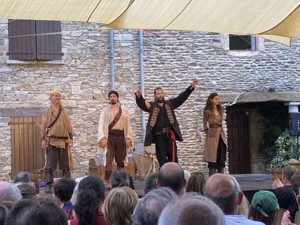 Illustration de l'événement : Festival de théâtre professionnel " Belcastel en Scène" - 7ème édition