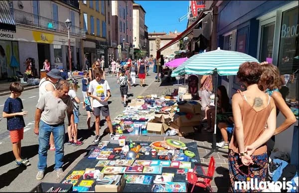 Illustration de l'événement : Vide grenier - Puces de l'été