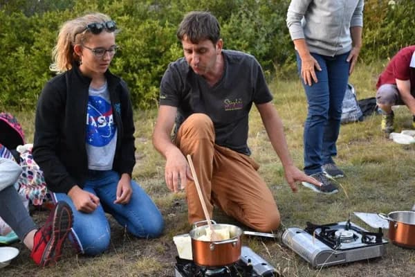 Illustration de l'événement : Rando aligot sur le Causse Noir au chaos de Roquesaltes -2026