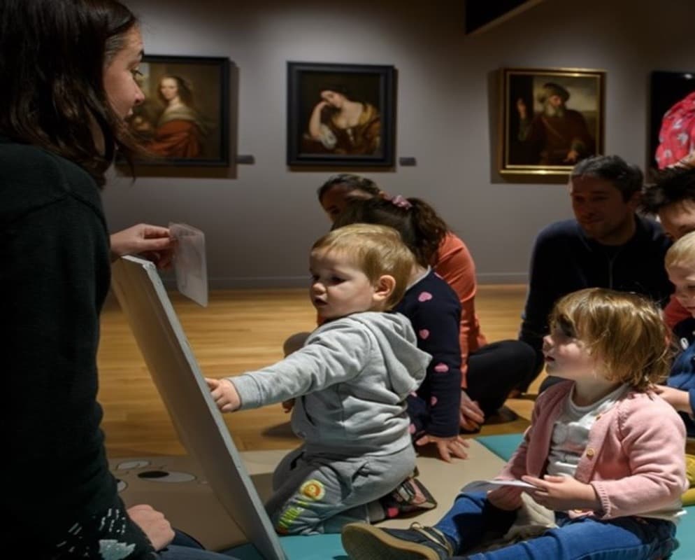 Illustration de l'événement : Arty babies : la visite spéciale pour les 2 à 4 ans