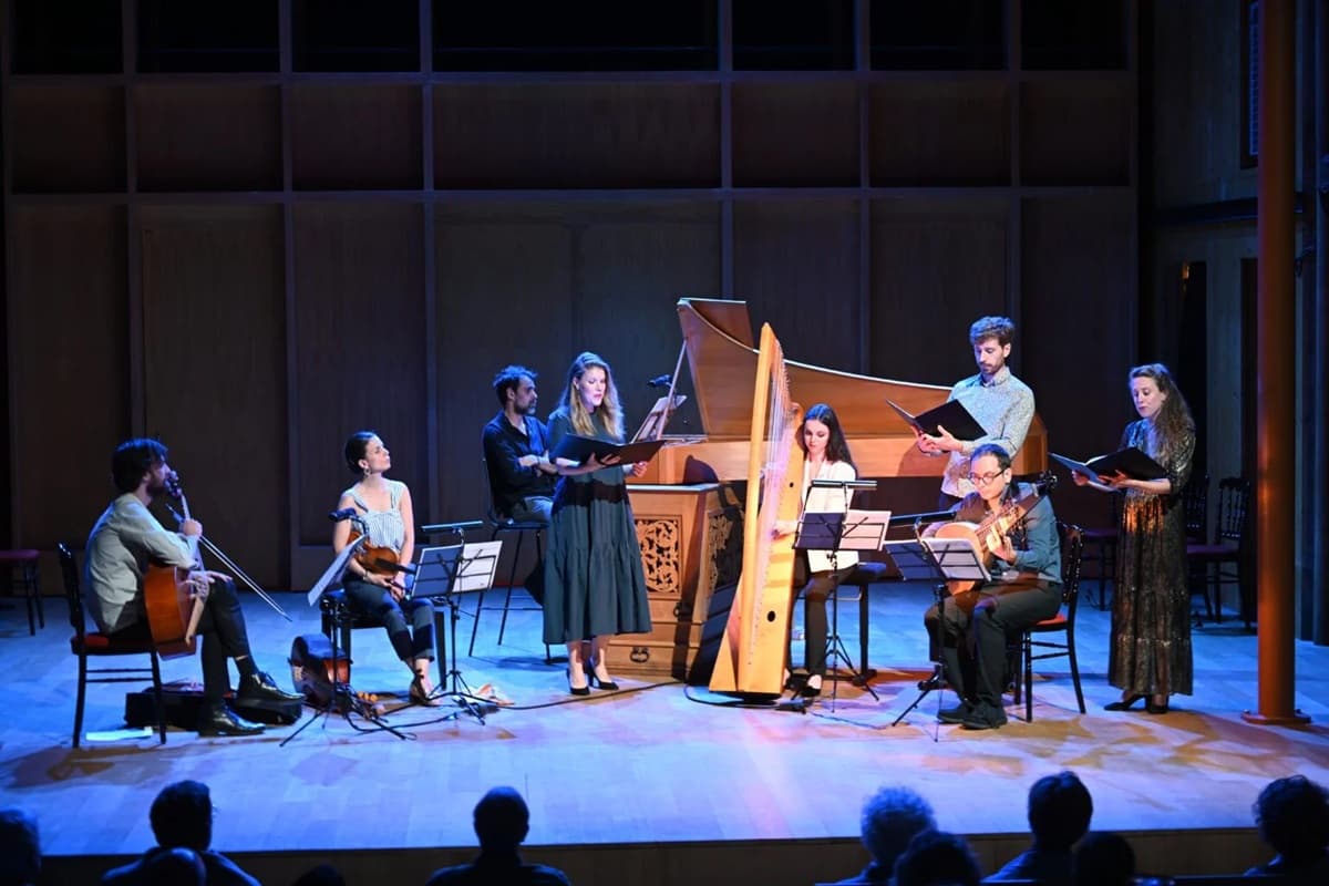 Illustration de l'événement : Festival Les Heures Musicales de l'Abbaye de Lessay > Près de votre oreille - Robin Pharo